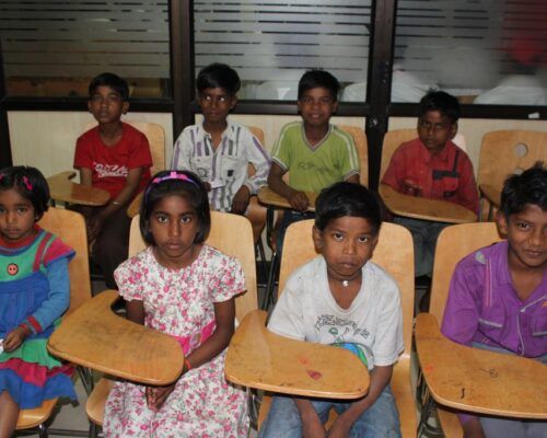 TEACH SLUM CHILDREN AT CIMAGE