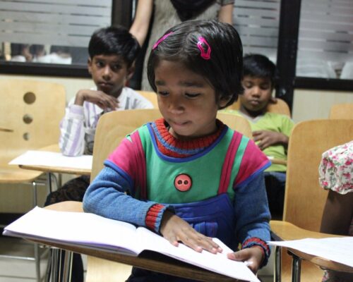 TEACH SLUM CHILDREN AT CIMAGE